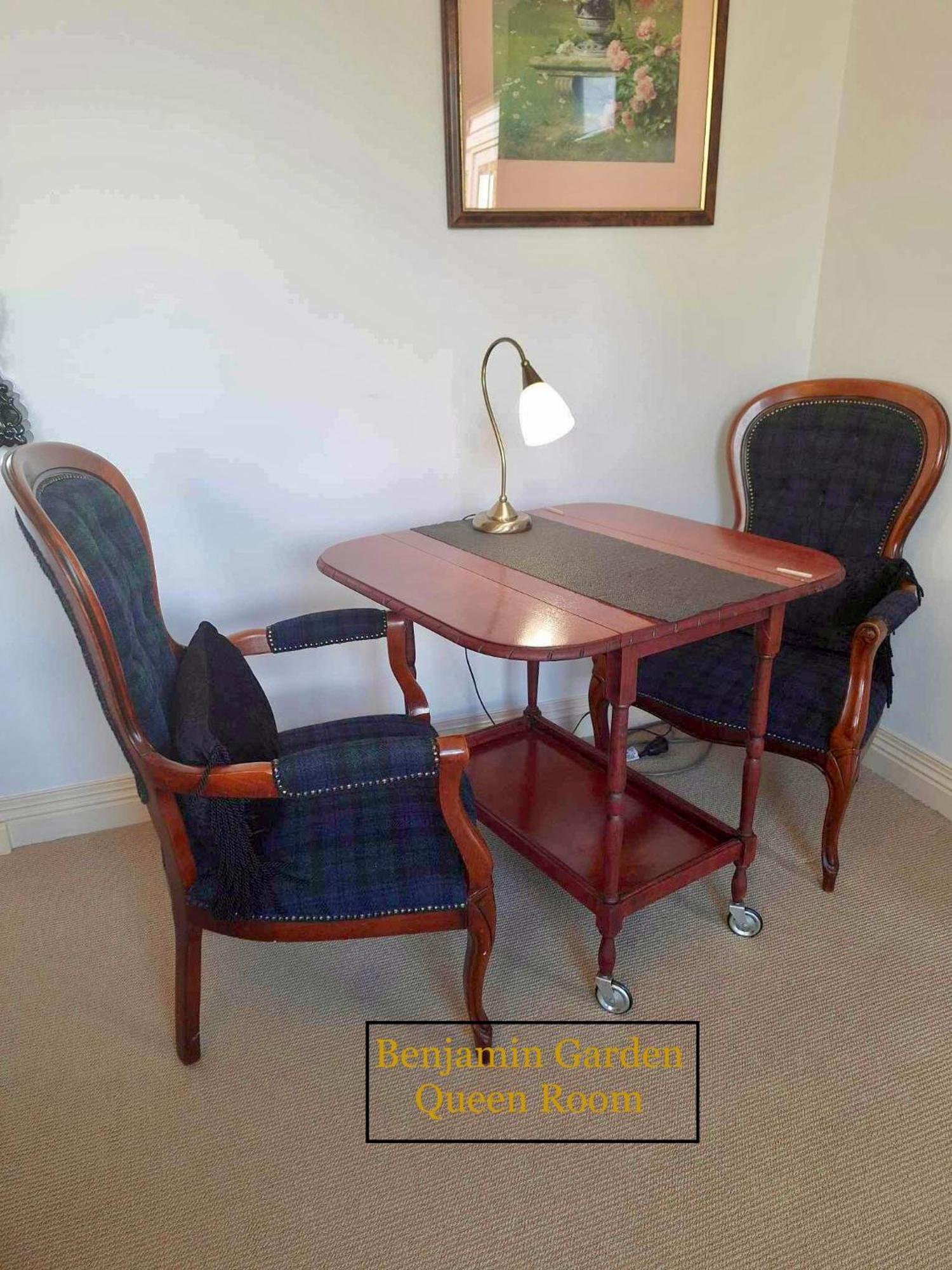 Kurrajong House 4*