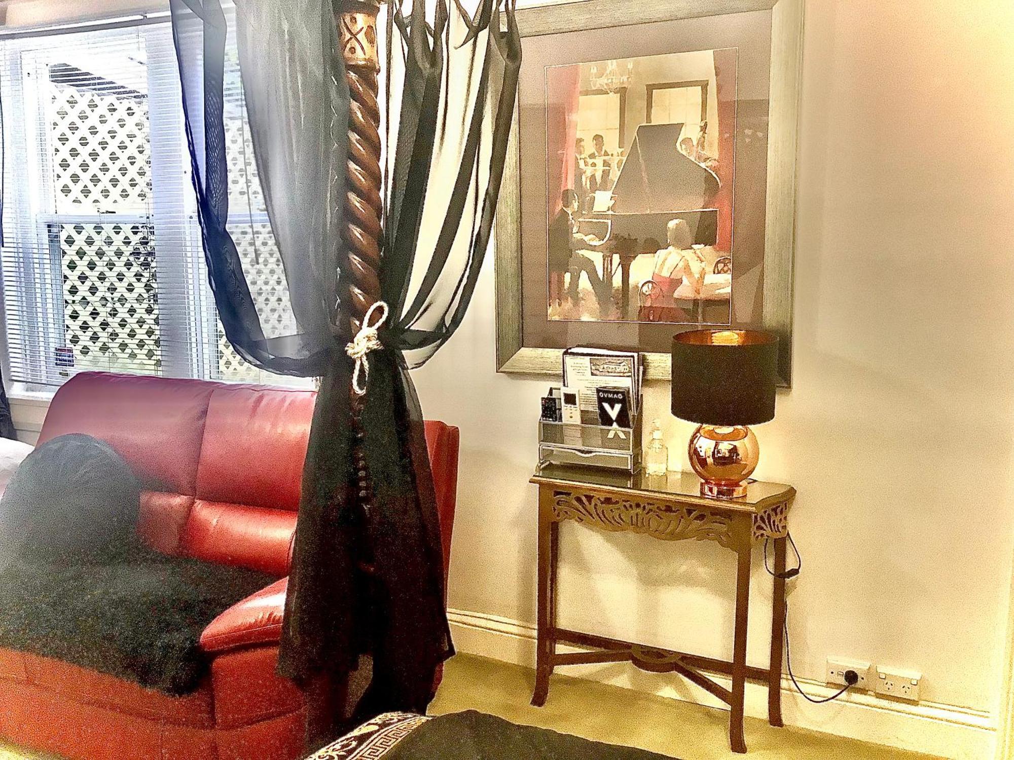 Kurrajong House Bed & Breakfast