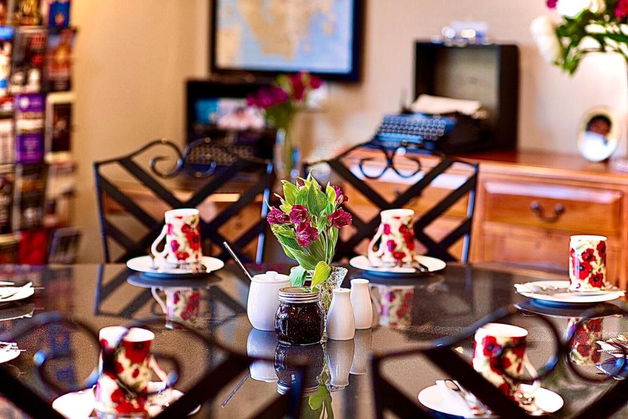 Kurrajong House Bed & Breakfast 4*